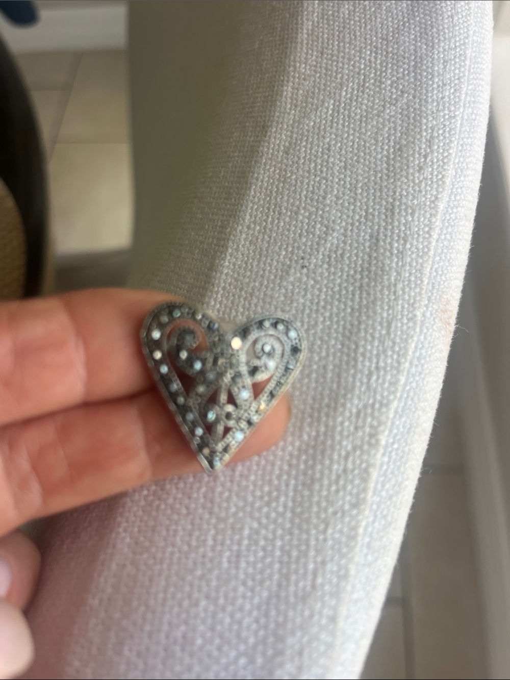 Vintage heart shaped stud earrings 925 with marcasite stones. 1" - Picture 5 of 6
